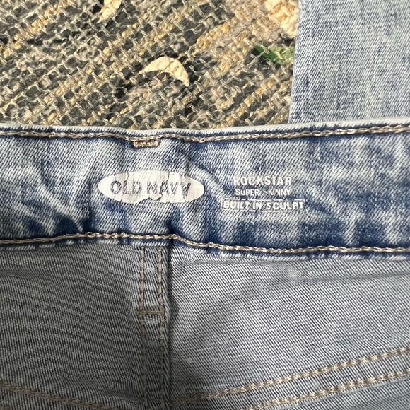 Old Navy rockstar super skinny raw frayed hem denim jeans - Picture 2 of 8